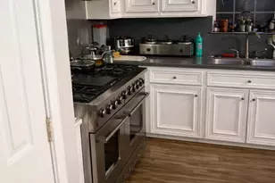 431 Hana Dr, Tiki Island, TX 77554 - Photo 11