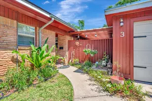 3 Maple Ln, Galveston, TX 77551 - Photo 3