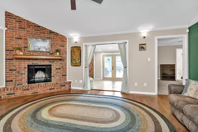 51 Lotus Court, Lake Jackson, TX 77566 - Photo 9