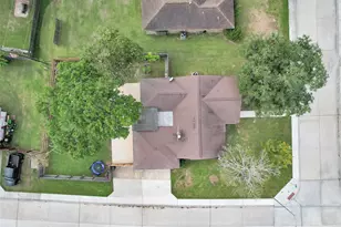 51 Lotus Ct, Lake Jackson, TX 77566 - Photo 45