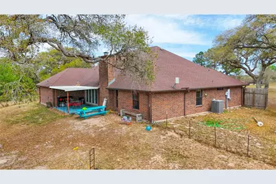 10782 County Road 284, Edna, TX 77957 - Photo 5