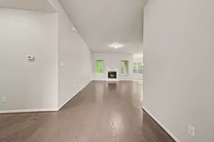 24554 Grayson Falls Ln, Spring, TX 77389 - Photo 5