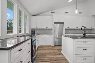 464 Sherwood Forest Dr W, Ivanhoe, TX 75979 - Photo 21