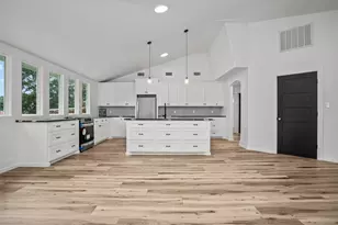 464 Sherwood Forest Dr W, Ivanhoe, TX 75979 - Photo 17