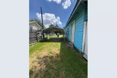 4211 Castor Street, Houston, TX 77022 - Photo 3