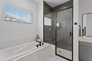 9218 Washington Hts St, Houston, TX 77063 - Photo 25