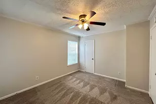 3902 Mandell St, Houston, TX 77006 - Photo 13