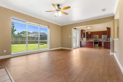 10310 Little Oak Drive, Baytown, TX 77523 - Photo 13