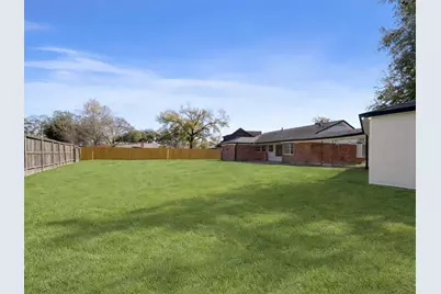 158 Blue Castle Court, Houston, TX 77015 - Photo 33