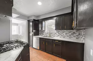 158 Blue Castle Ct, Houston, TX 77015 - Photo 11