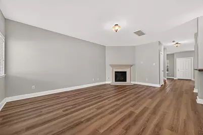 1613 Palcio Real Drive, Houston, TX 77047 - Photo 9