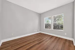 1613 Palcio Real Dr, Houston, TX 77047 - Photo 9