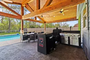 7927 Needlepoint Rd, Baytown, TX 77521 - Photo 33