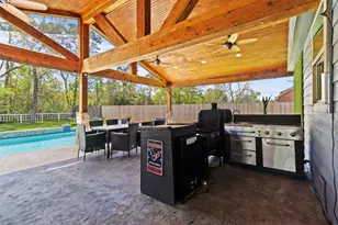 7927 Needlepoint Rd, Baytown, TX 77521 - Photo 33