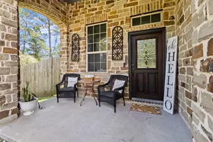 7927 Needlepoint Rd, Baytown, TX 77521 - Photo 3