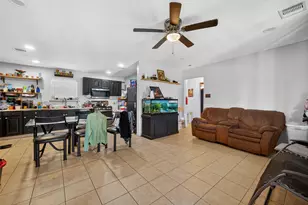 1822 Wayside Dr, Texas City, TX 77590 - Photo 7