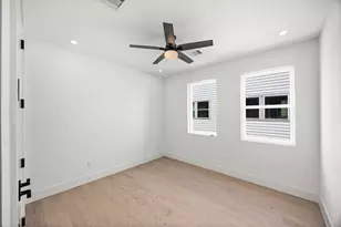 1424 W 23rd St, Houston, TX 77008 - Photo 23