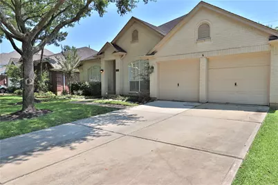 4530 Springfield Lakes Street, Sugar Land, TX 77479 - Photo 3