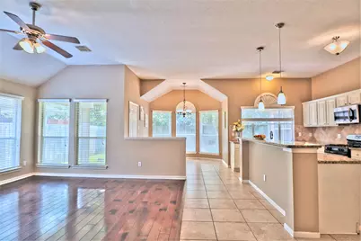 4530 Springfield Lakes Street, Sugar Land, TX 77479 - Photo 7
