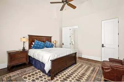 852 Country Lane, Houston, TX 77024 - Photo 37