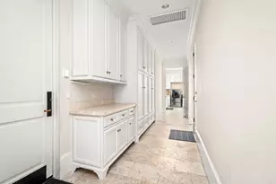 852 Country Ln, Houston, TX 77024 - Photo 31