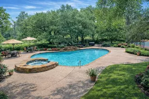 14655 Champion Forest Dr, Houston, TX 77069 - Photo 7