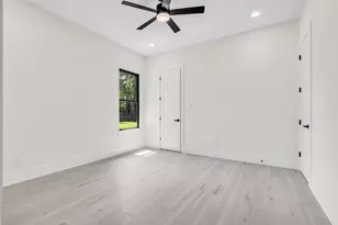 22420 Meadowhurst Circle W, Tomball, TX 77377 - Photo 37