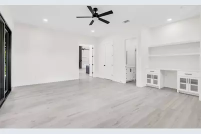 22420 Meadowhurst Circle W, Tomball, TX 77377 - Photo 25