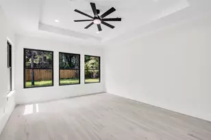 22420 Meadowhurst Circle W, Tomball, TX 77377 - Photo 31