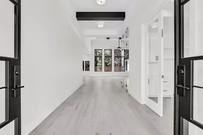 22420 Meadowhurst Circle W, Tomball, TX 77377 - Photo 9