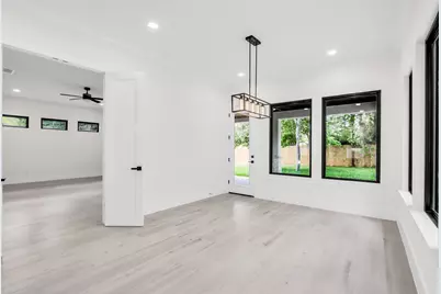 22420 Meadowhurst Circle W, Tomball, TX 77377 - Photo 21