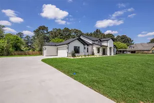 22420 Meadowhurst Circle W, Tomball, TX 77377 - Photo 3