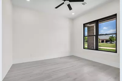22420 Meadowhurst Circle W, Tomball, TX 77377 - Photo 39