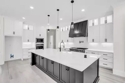 22420 Meadowhurst Circle W, Tomball, TX 77377 - Photo 17