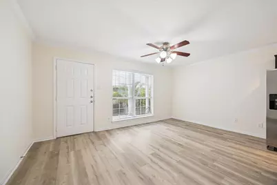 300 Pecore Street #29, Houston, TX 77009 - Photo 5