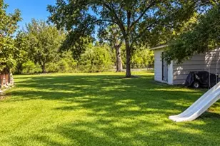 7238 Glen Falls St, Houston, TX 77049 - Photo 3