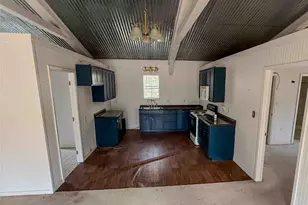 1007 Private Rd 2002, Paige, TX 78659 - Photo 3