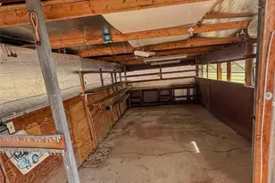 1007 Private Rd 2002, Paige, TX 78659 - Photo 17