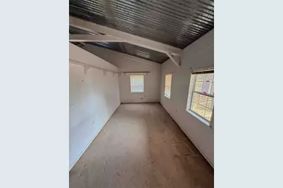1007 Private Road 2002, Paige, TX 78659 - Photo 11