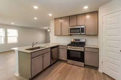 10767 Sunlit Street, Conroe, TX 77303 - Photo 9