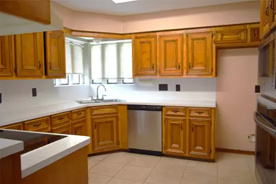 7331 Rancho Mission Drive, Houston, TX 77083 - Photo 9