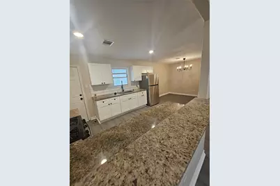 312 Lincoln Street, Wharton, TX 77488 - Photo 7