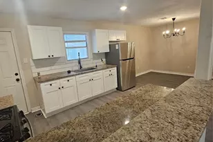 312 Lincoln St, Wharton, TX 77488 - Photo 7