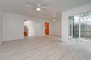 8312 Augustine Dr, Houston, TX 77036 - Photo 13