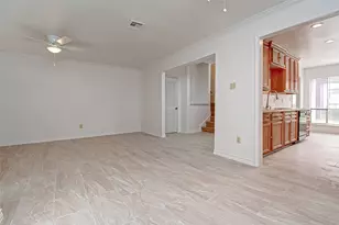 8312 Augustine Dr, Houston, TX 77036 - Photo 11