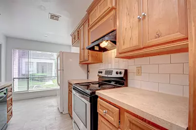 8312 Augustine Drive #D, Houston, TX 77036 - Photo 9