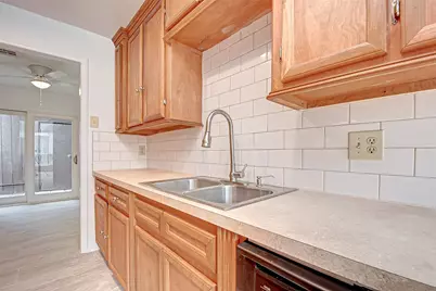 8312 Augustine Drive #D, Houston, TX 77036 - Photo 7