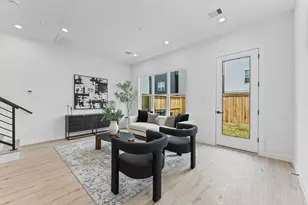 6421 Madrid St, Houston, TX 77021 - Photo 9