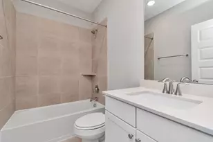 2705 Brown Lk St, Houston, TX 77008 - Photo 27