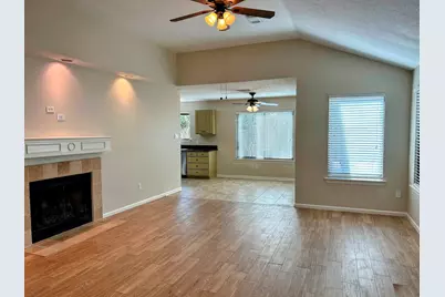 31 Barnstable, The Woodlands, TX 77381 - Photo 3
